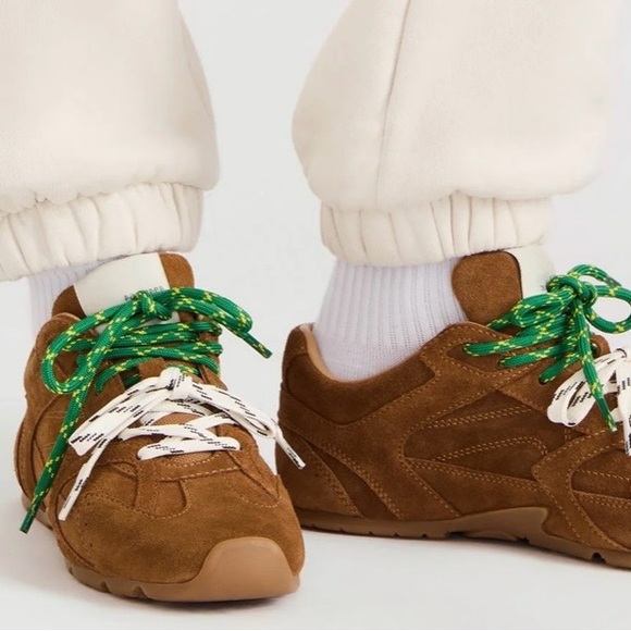 NEW Steve Madden Aziel Brown Suede Lowtop Sneakers trainers 8.5 preppy trending - Picture 3 of 10